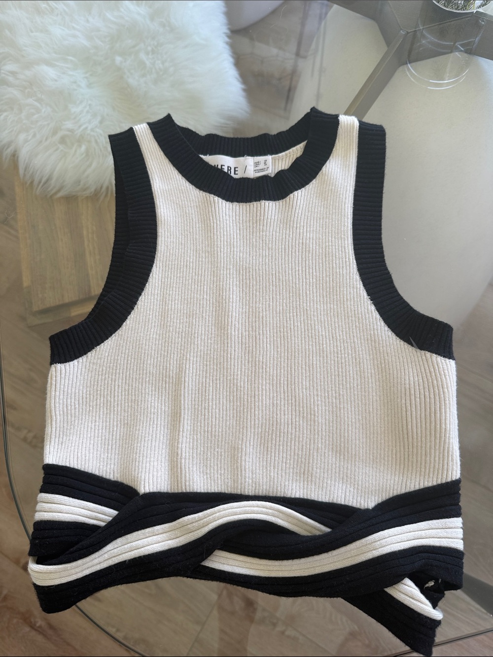 Striped Hem Ribbed Crop Tank Top - Black & White